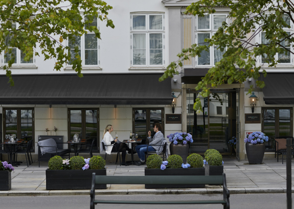 Hotel Facade